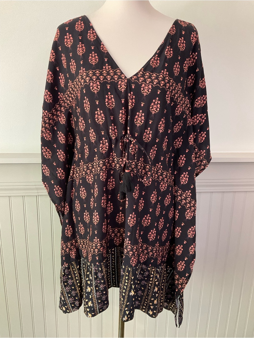 Maaji Oversized Boho Beach Cover Up Dress Medium Black Floral